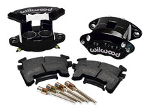 Load image into Gallery viewer, D154 brake kit with 4 brake pads and 2 black calipers on a white background
